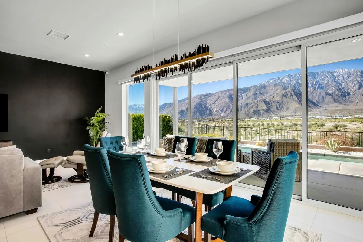 Majestic Mountain View #14866