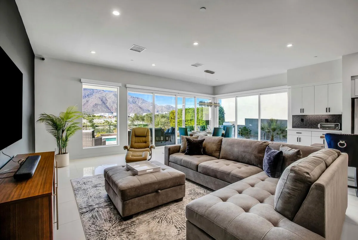 Majestic Mountain View #14866