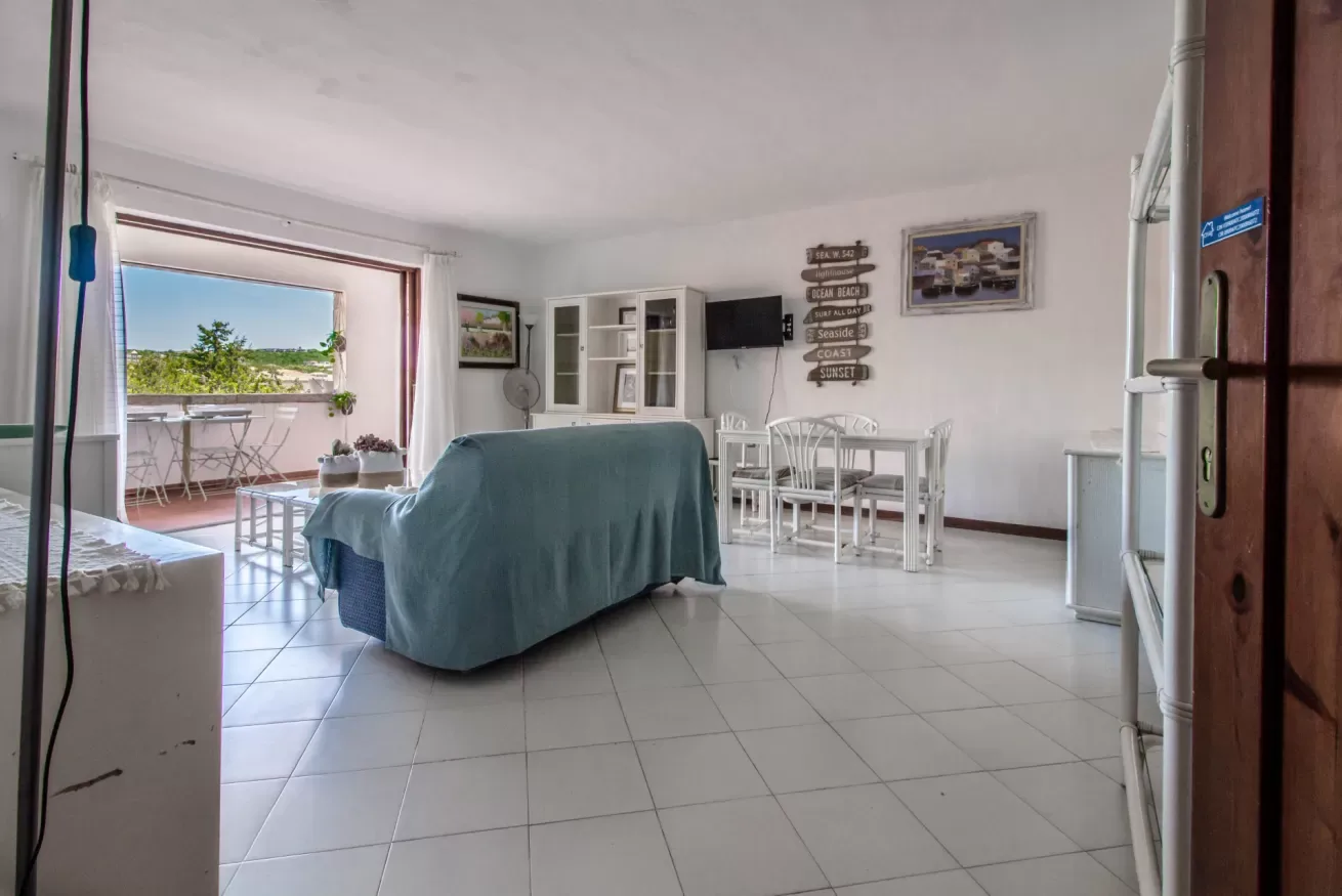 GuestHost - Flat X5 with Parking & Swimming Pool