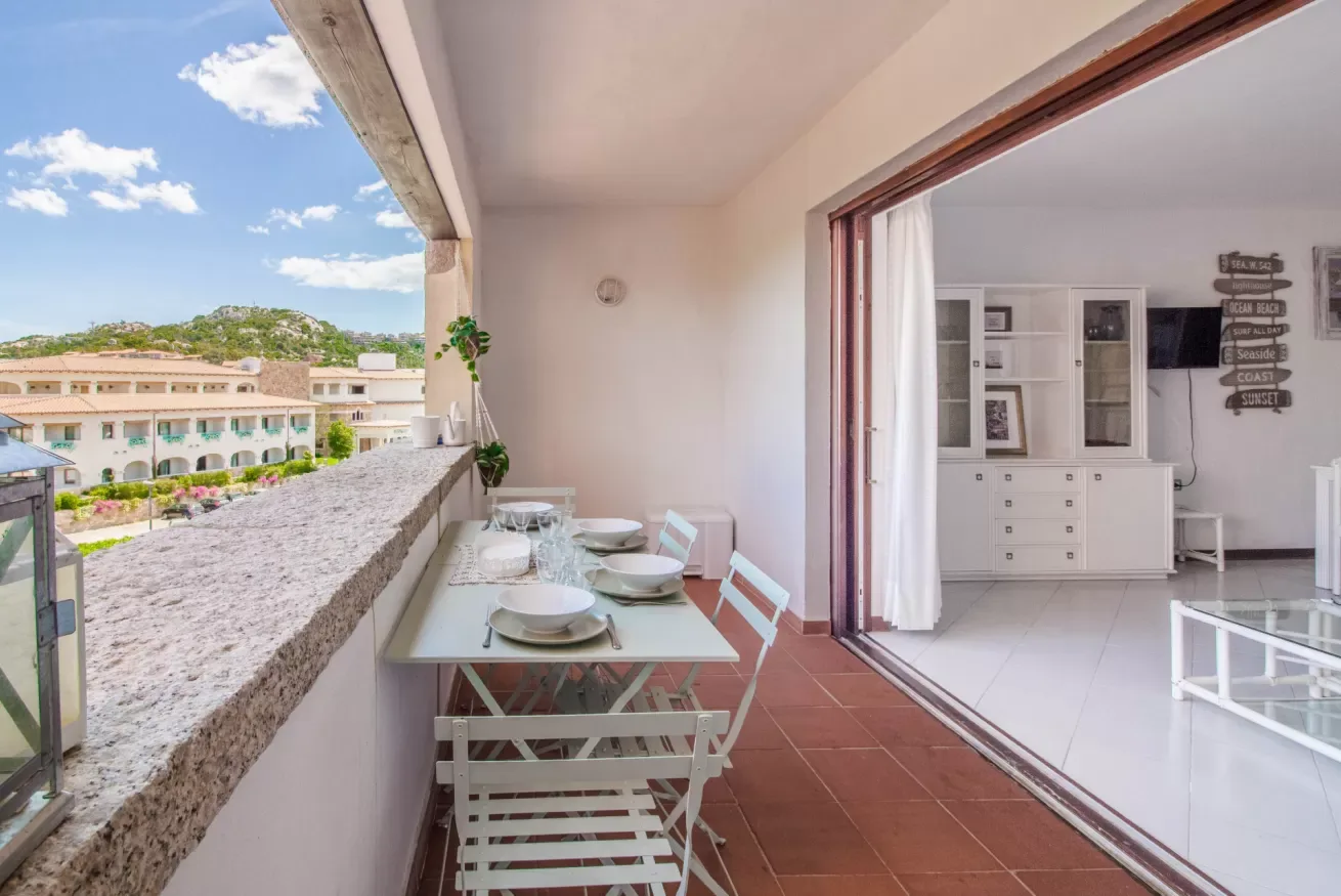 GuestHost - Flat X5 with Parking & Swimming Pool