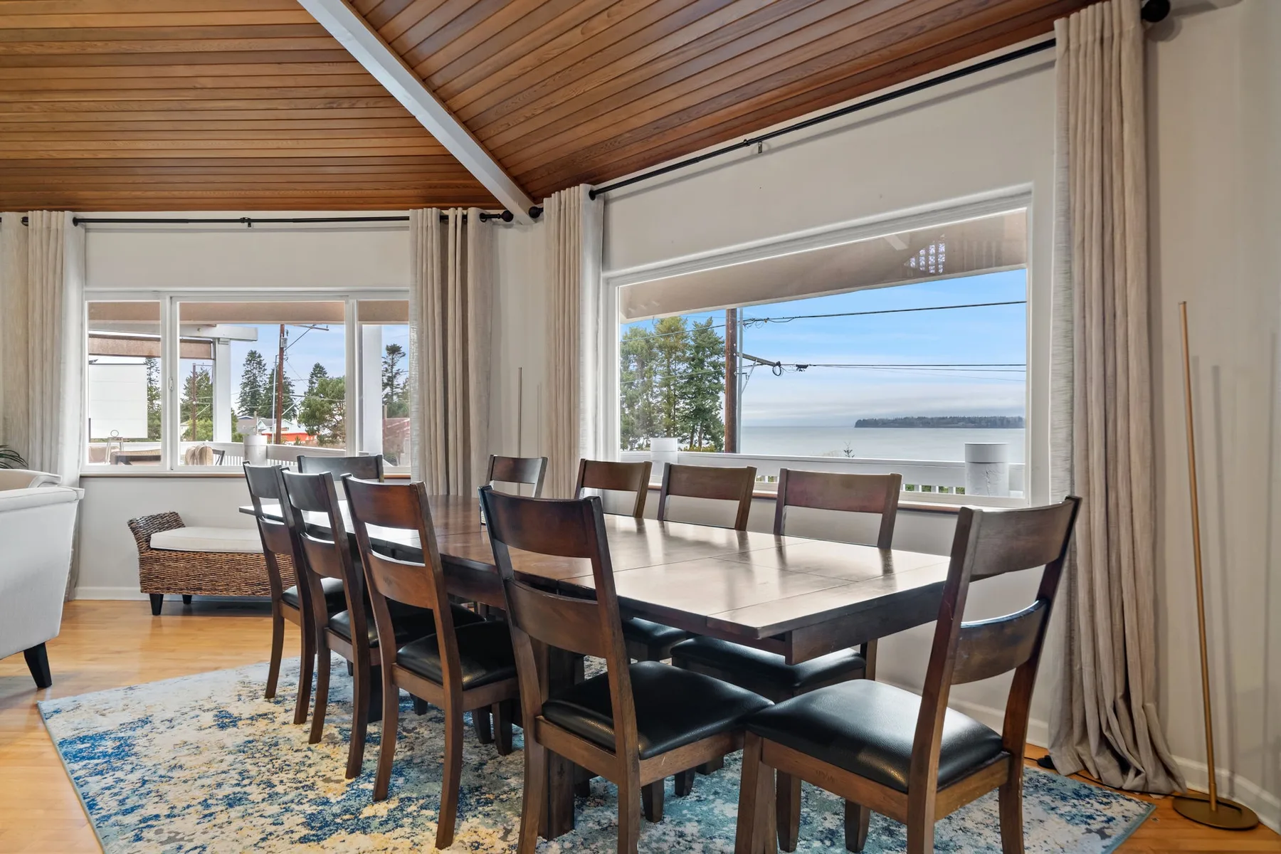 Point Whitehorn Cottage