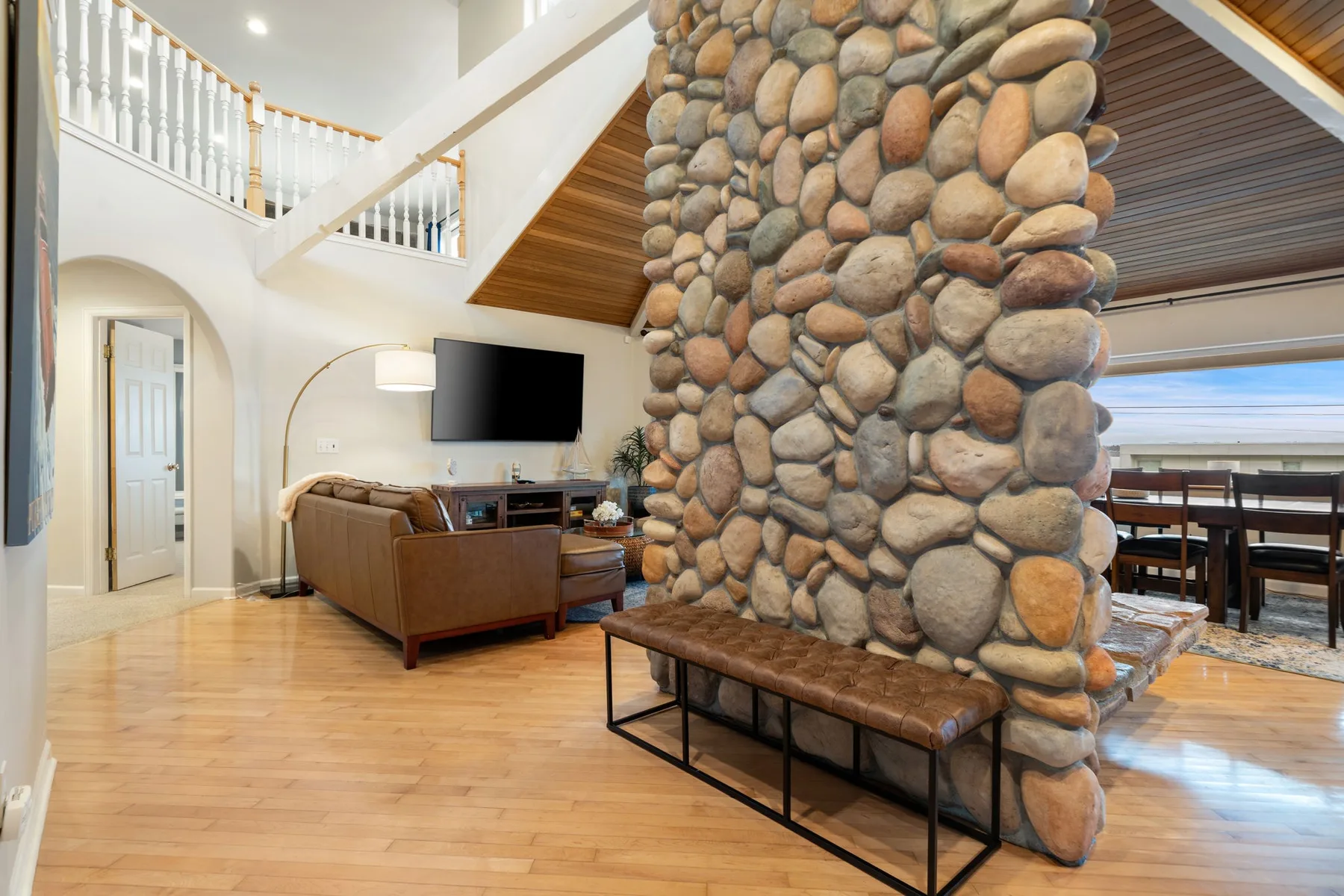 Point Whitehorn Cottage
