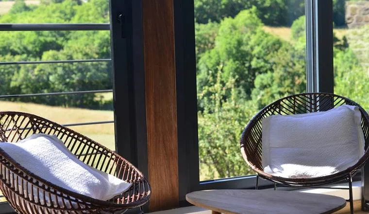 Garden-view room