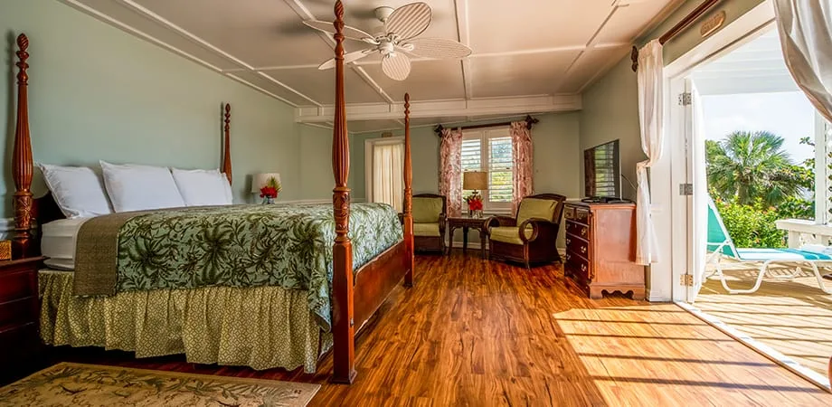 Superior Club Room