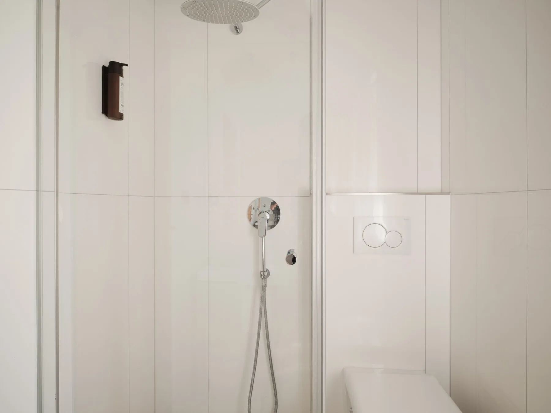 Aurora guest room