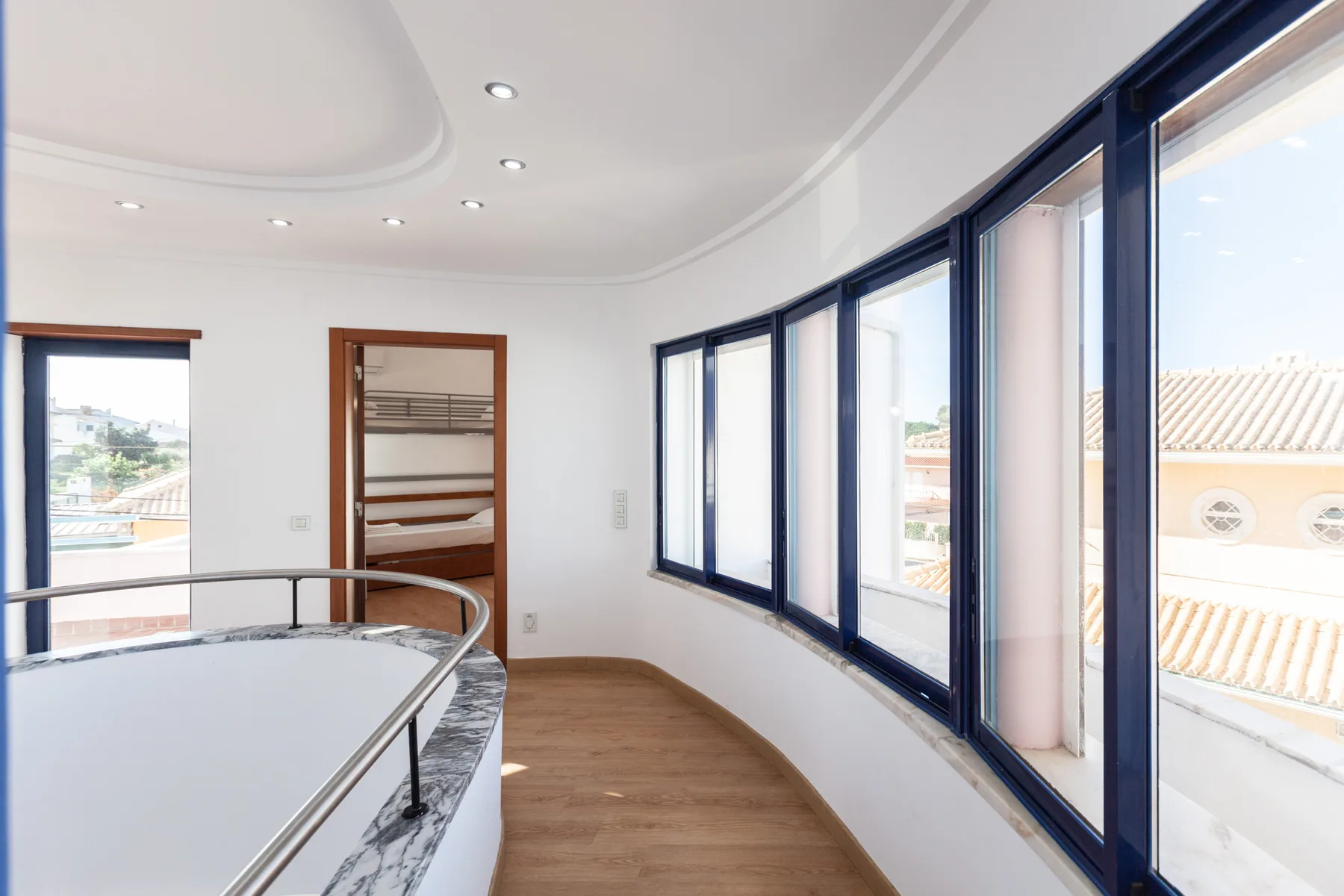 House in Charneca de Caparica - FLH Caparica Town House with Pool
