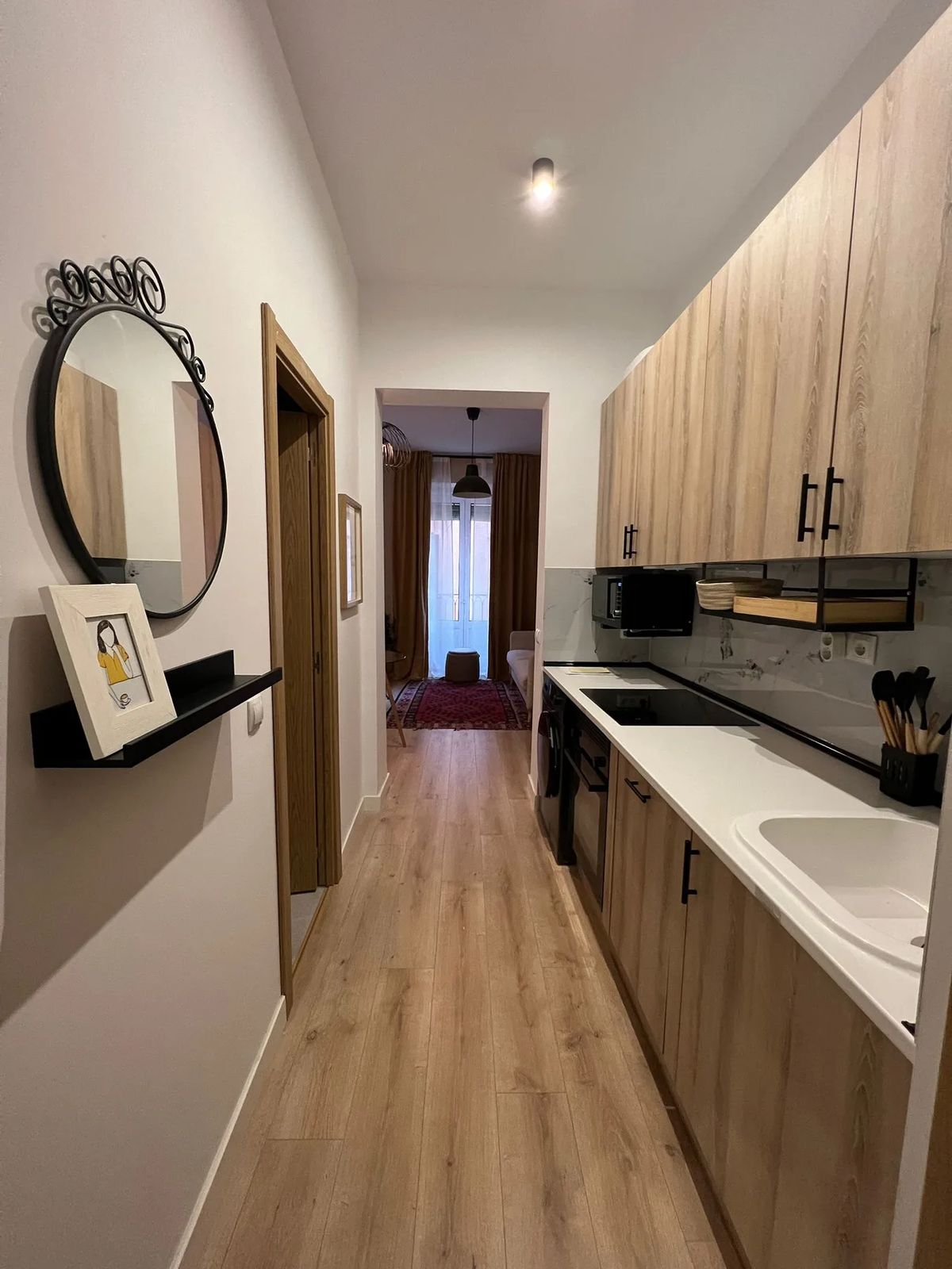 Bright 1BR with Balcony in Madrid Centro