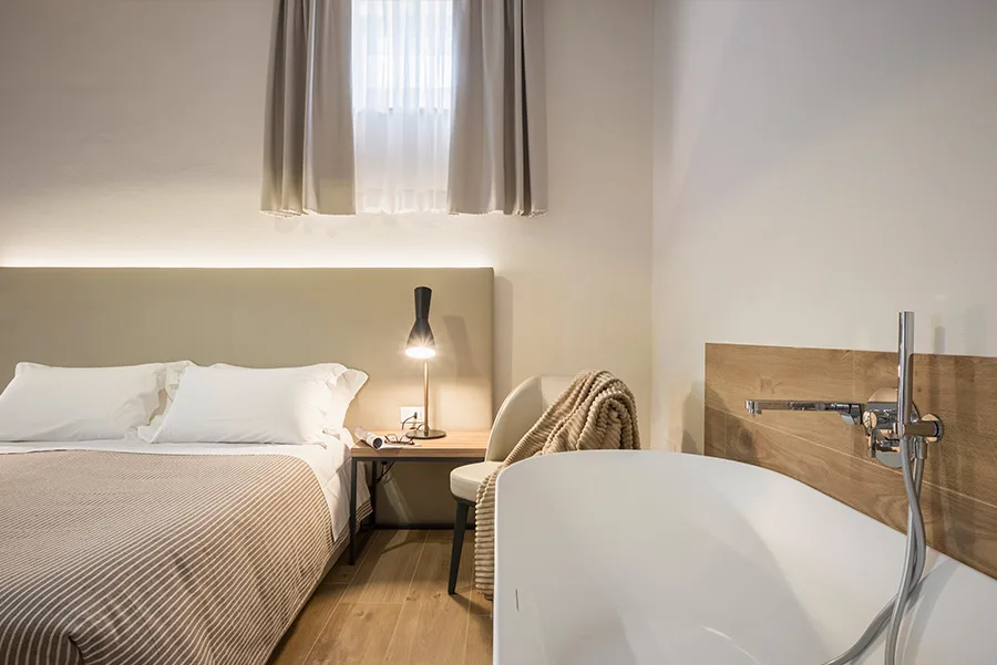 Guest room