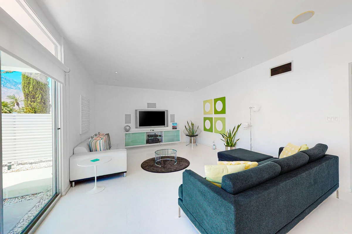 Poolside Modern Wexler - 1261