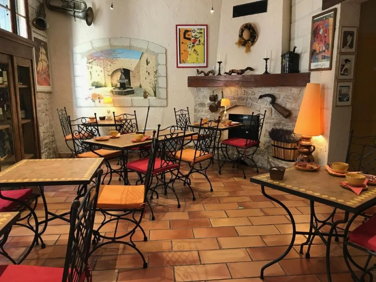 Breakfast room