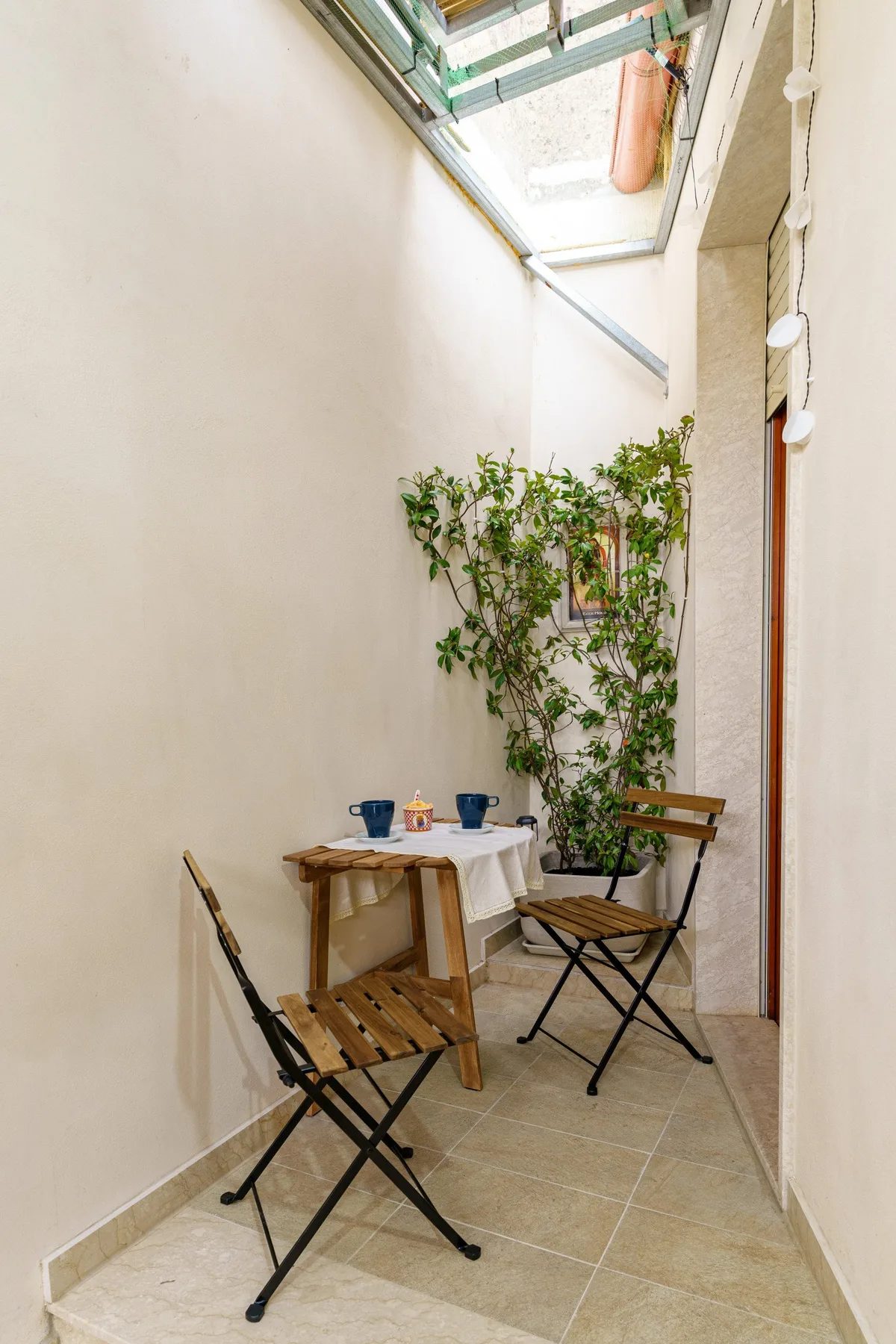 Not Ordinary Apartment