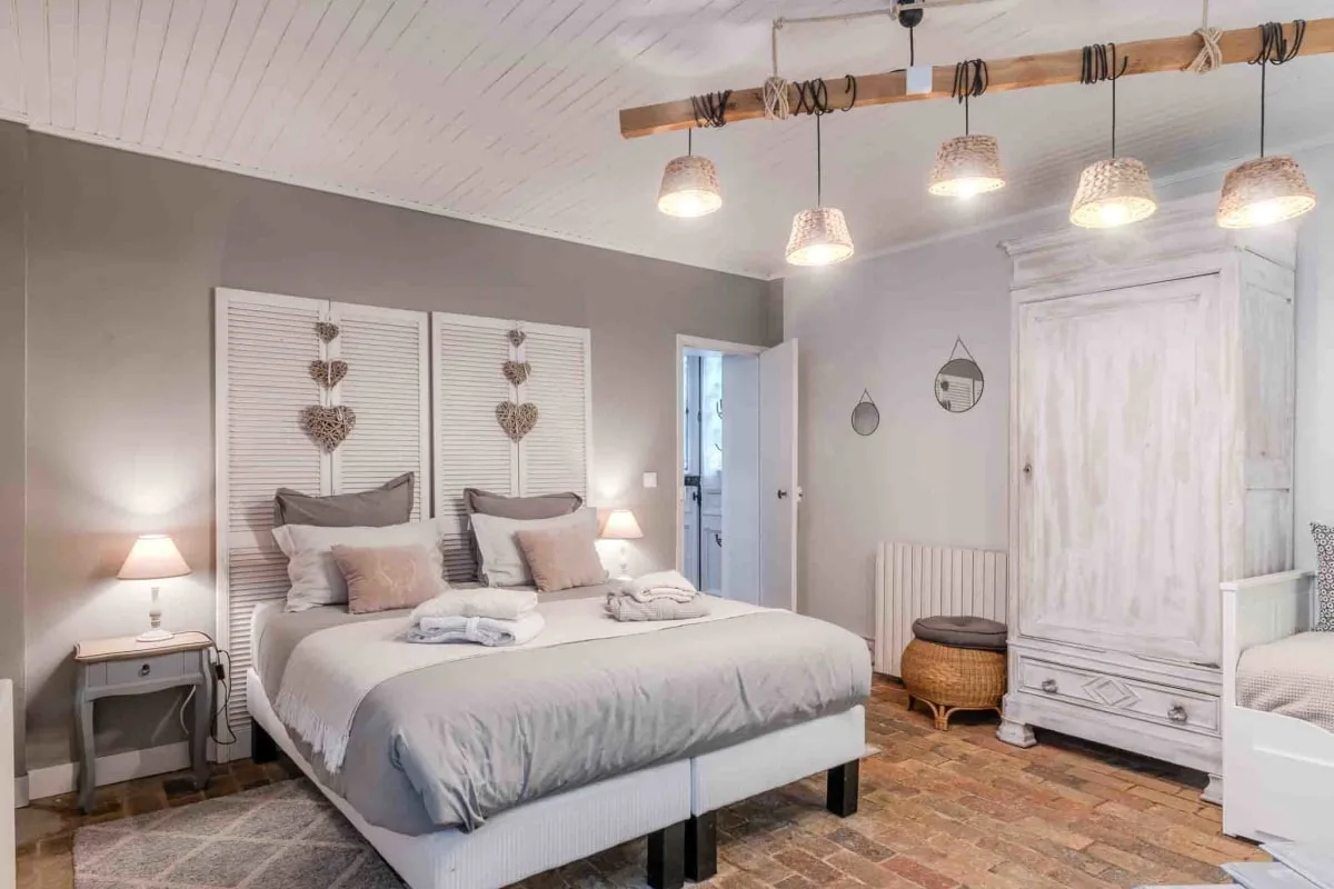 Maison de Famille – Suite with Separate Dining Kitchen