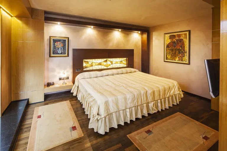 Fifth-floor suite