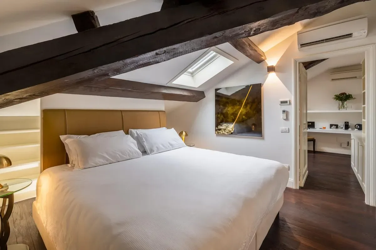 Beautiful 4BR House in Milan