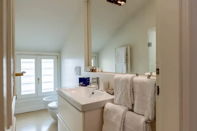 Beautiful 4BR House in Milan