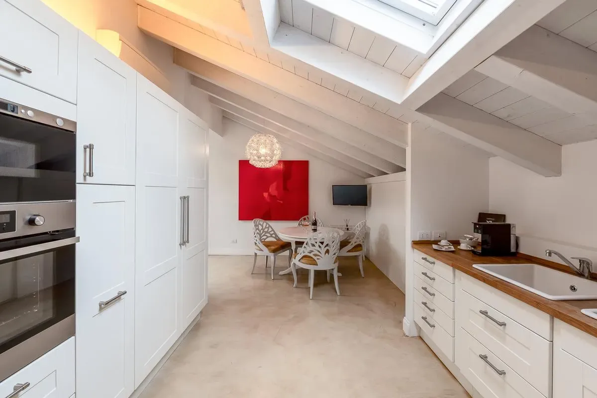Beautiful 4BR House in Milan