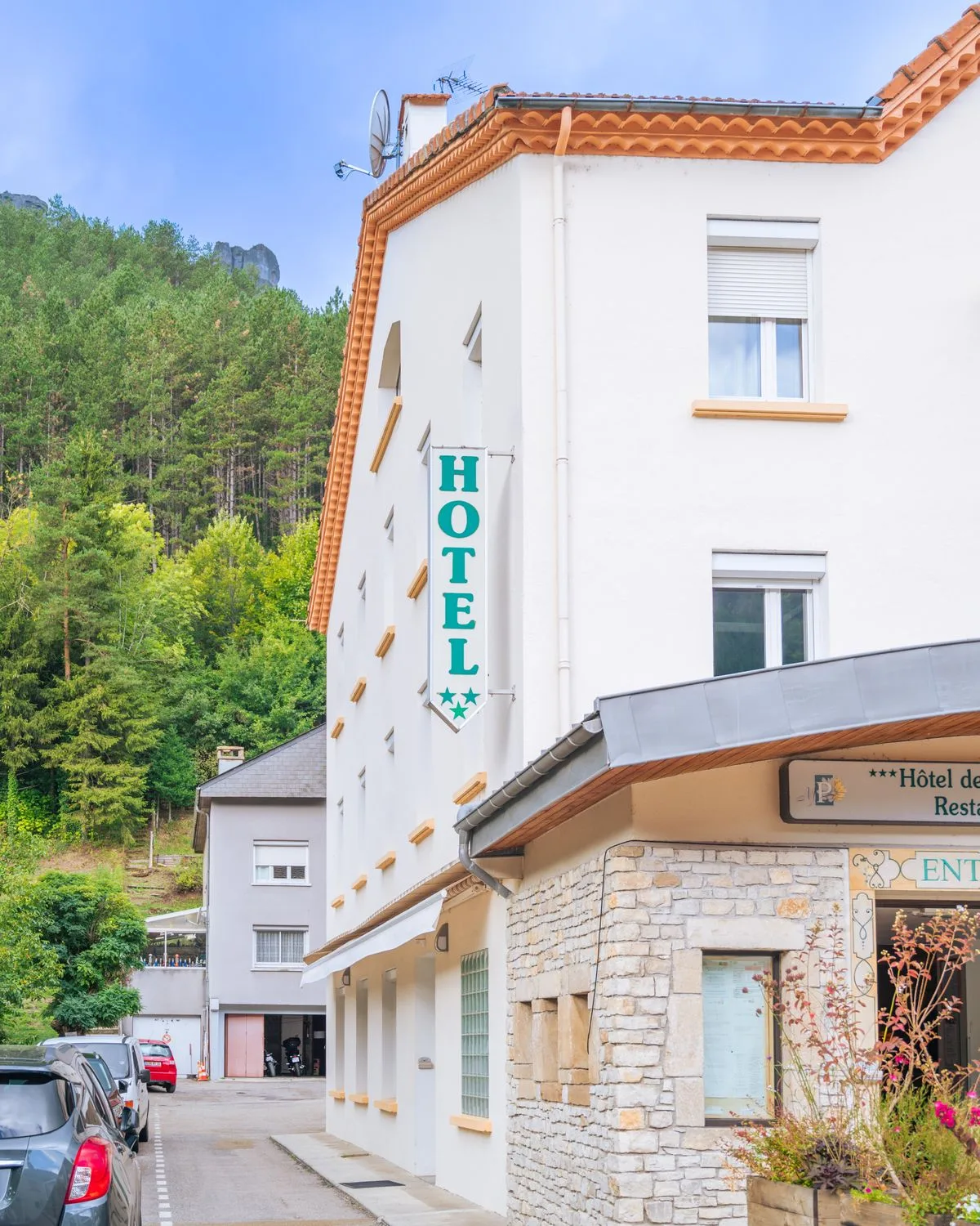 Hotel y restaurante