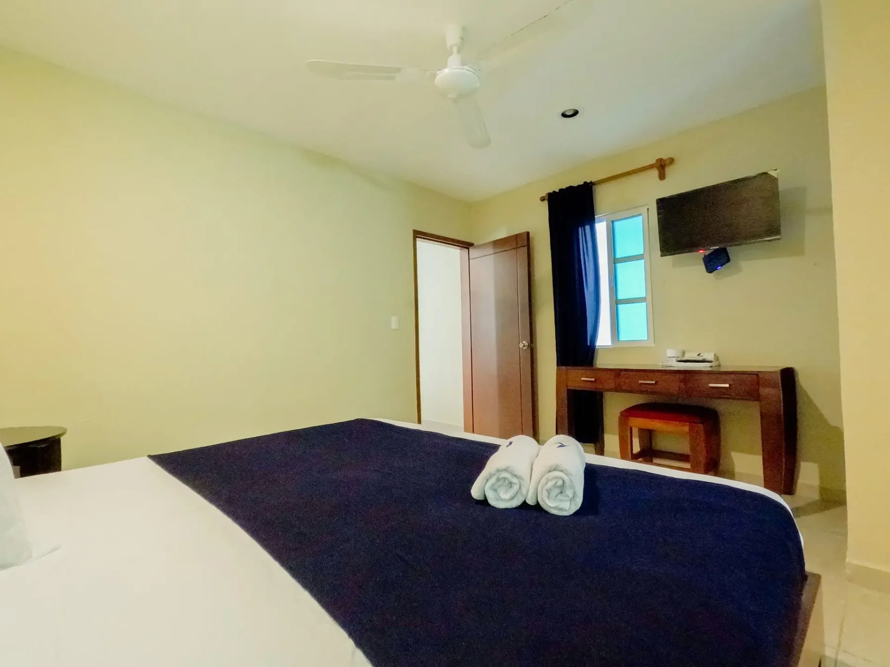 Departamento de una recámara con cama king