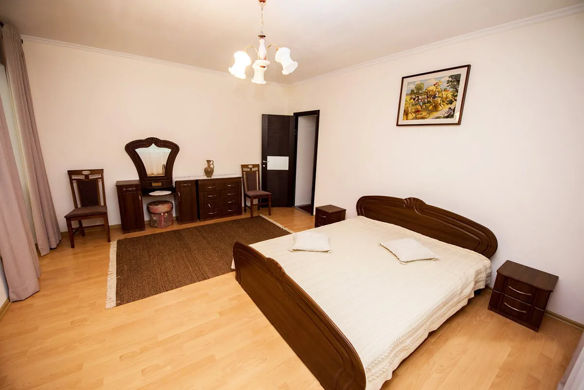 Habitación en Casa de sub Stîncă