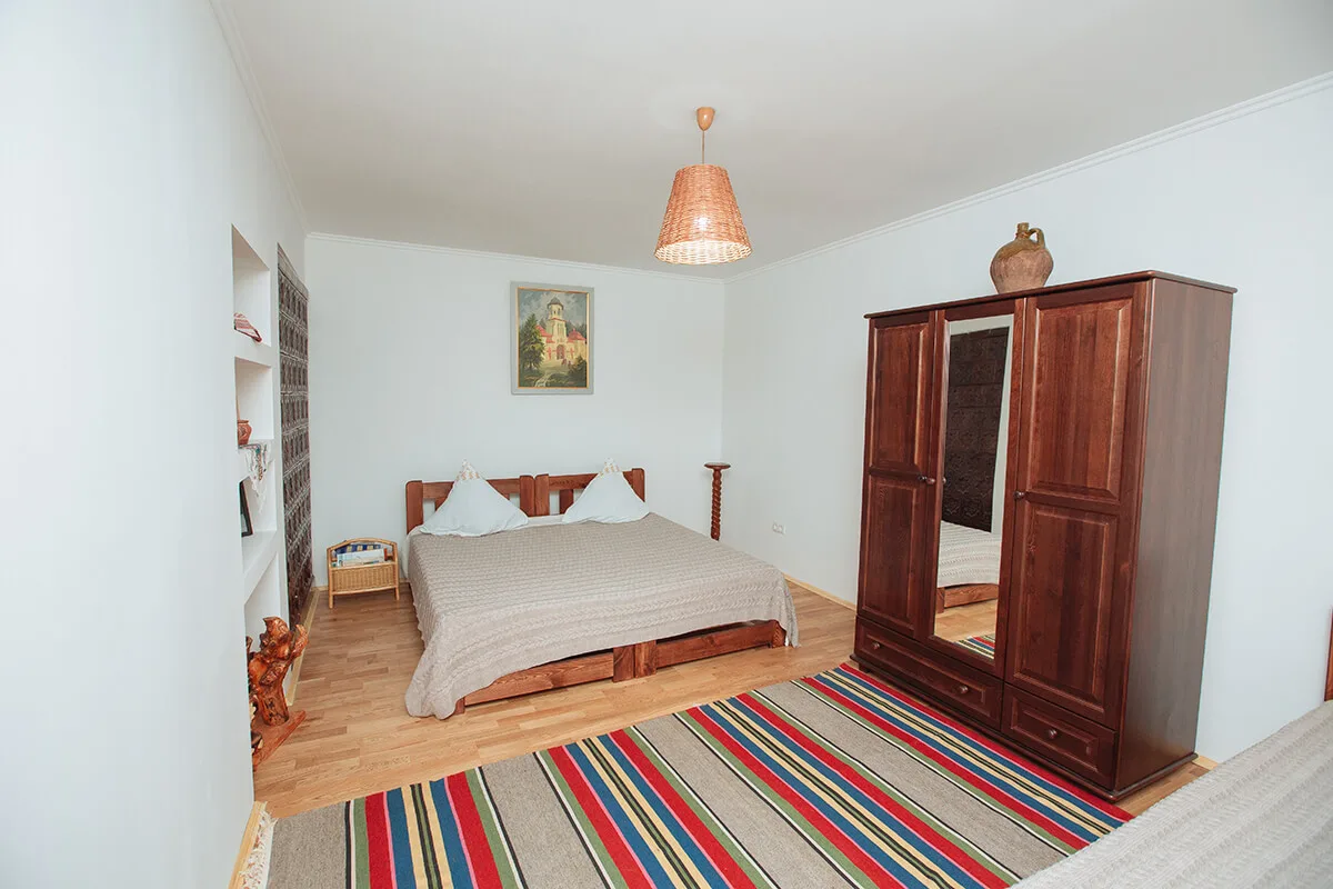 Habitación en Casa de sub Stîncă