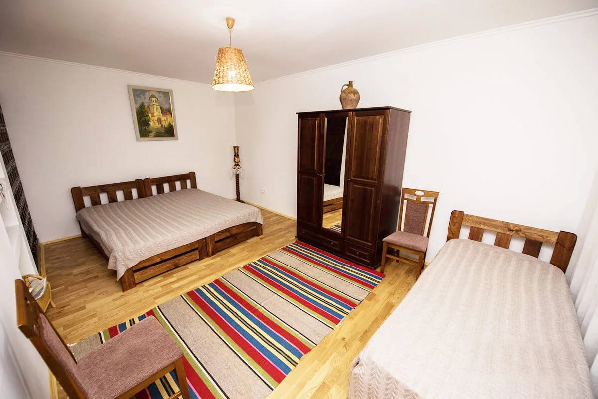 Habitación en Casa de sub Stîncă