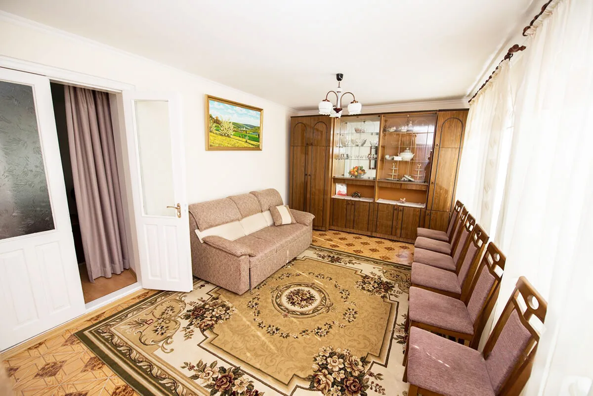 Habitación en Casa de sub Stîncă