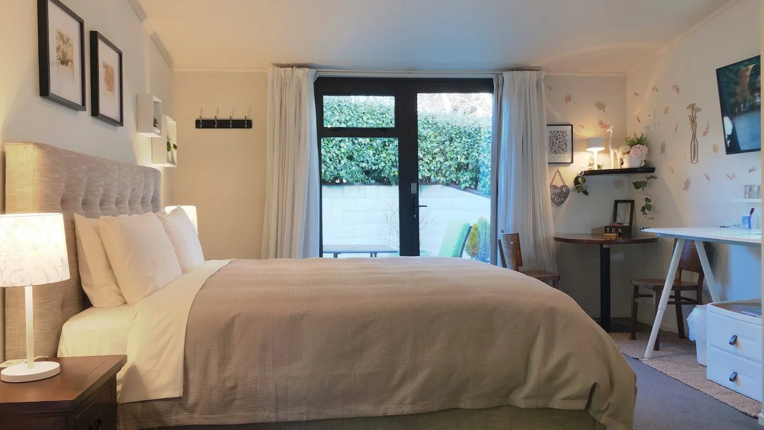 Estudio Alpha con cama king