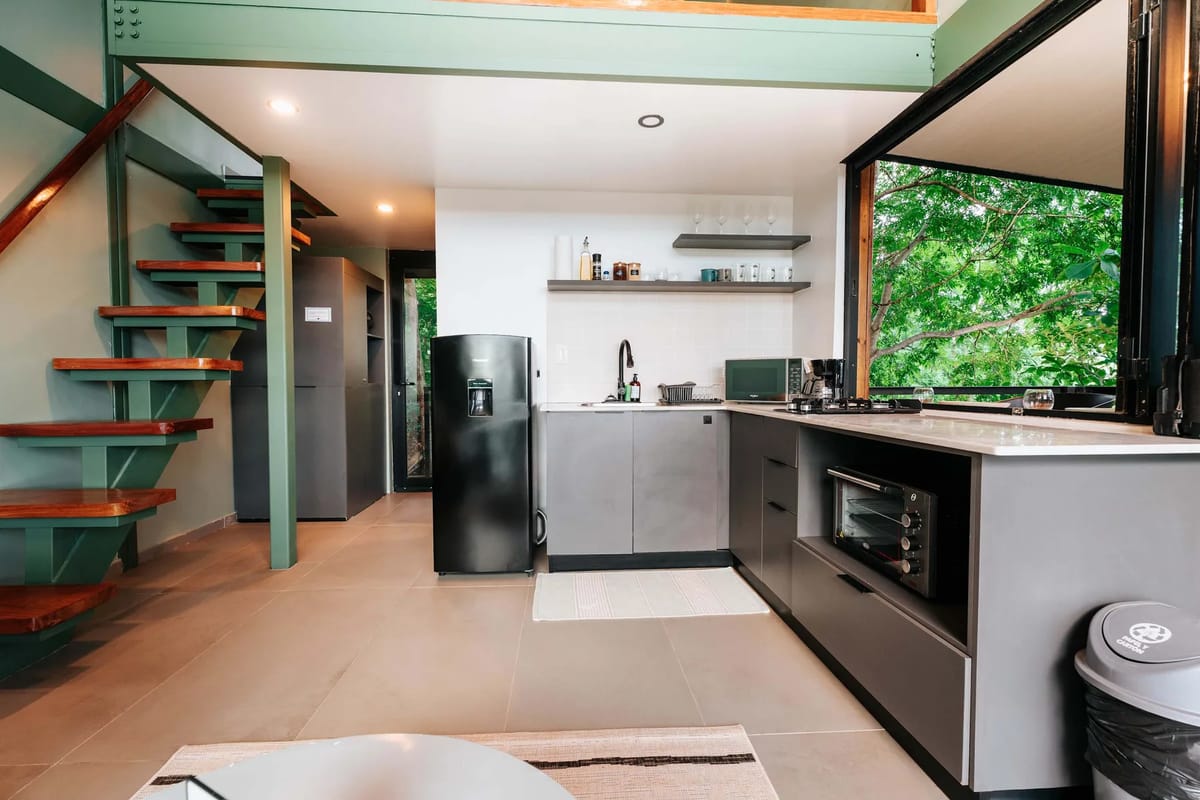 Stylish 1BR Hideout w/Jacuzzi near Playa Venao
