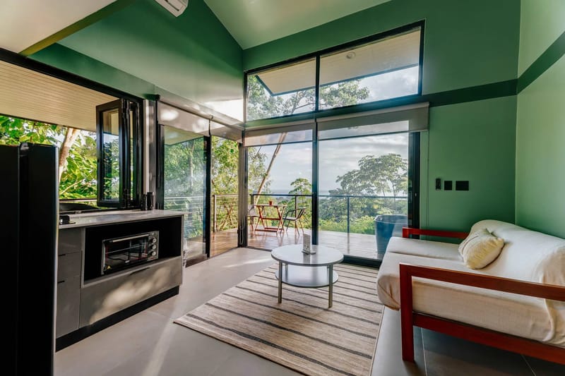 Stylish 1BR Hideout w/Jacuzzi near Playa Venao
