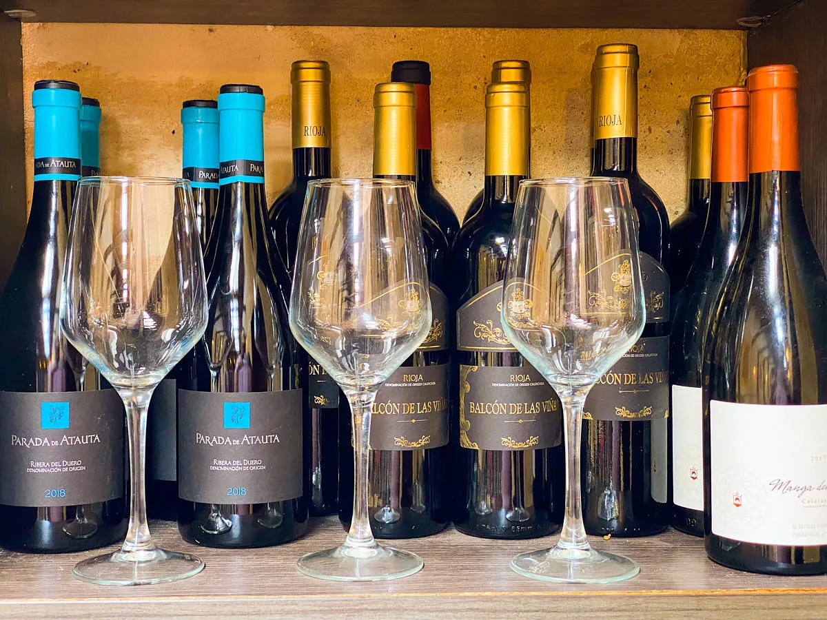 Hostal Ainoa wines