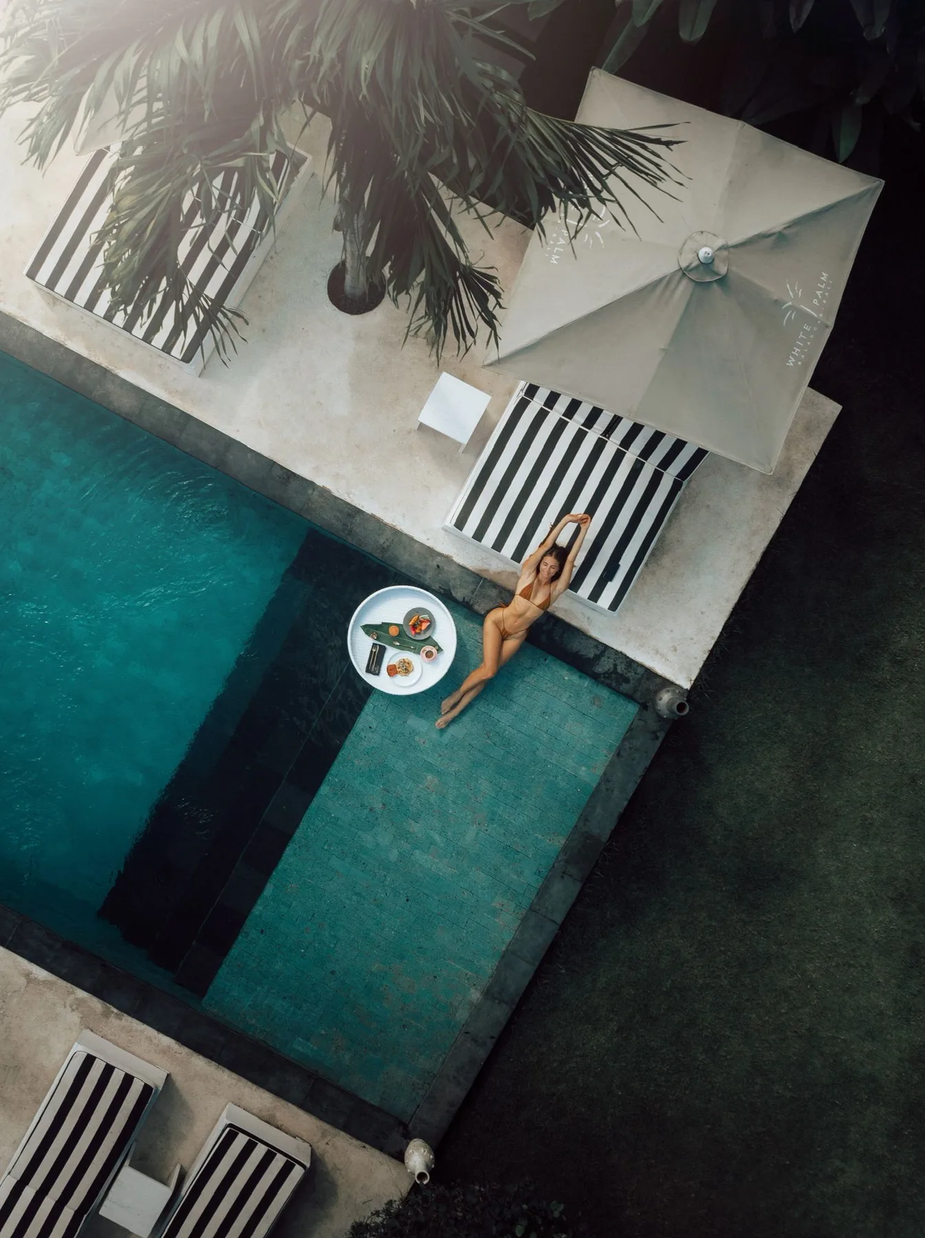 White Palm Hotel