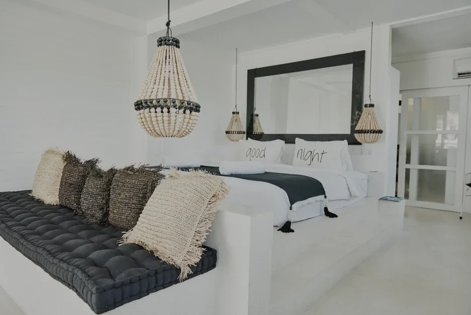 Temple Suite bedroom with built-in daybed