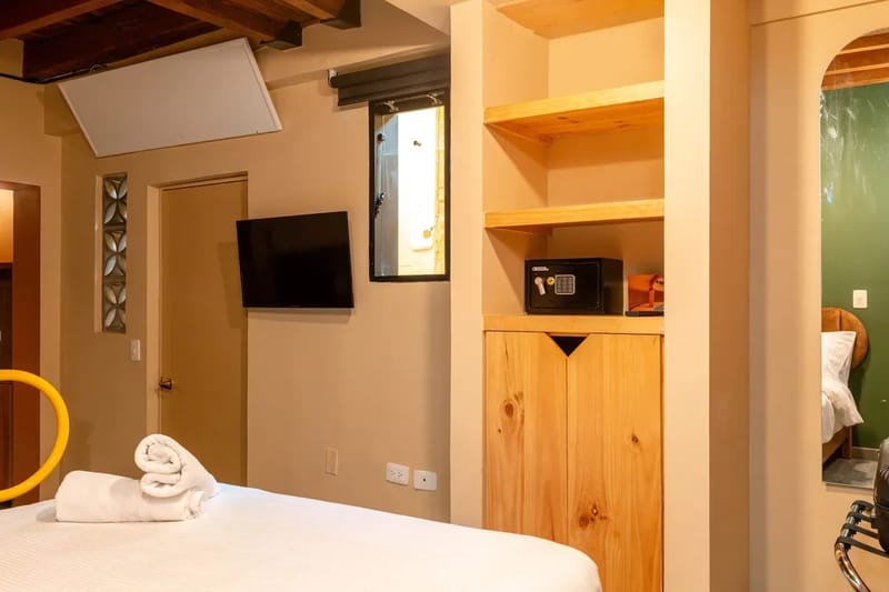 Compact 2BR in La Candelaria