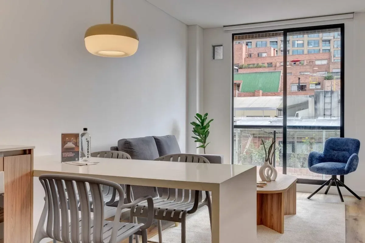 Amazing 2BR in Zona G w/ Balcony