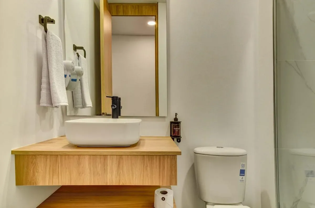Amazing 2BR in Zona G w/ Balcony