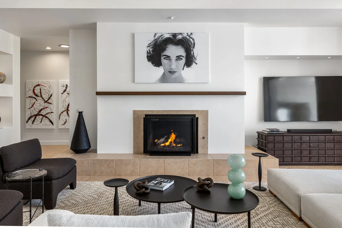 The Elizabeth Modern