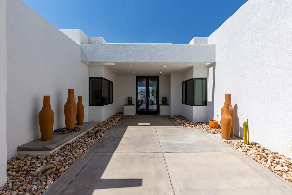 The Elizabeth Modern