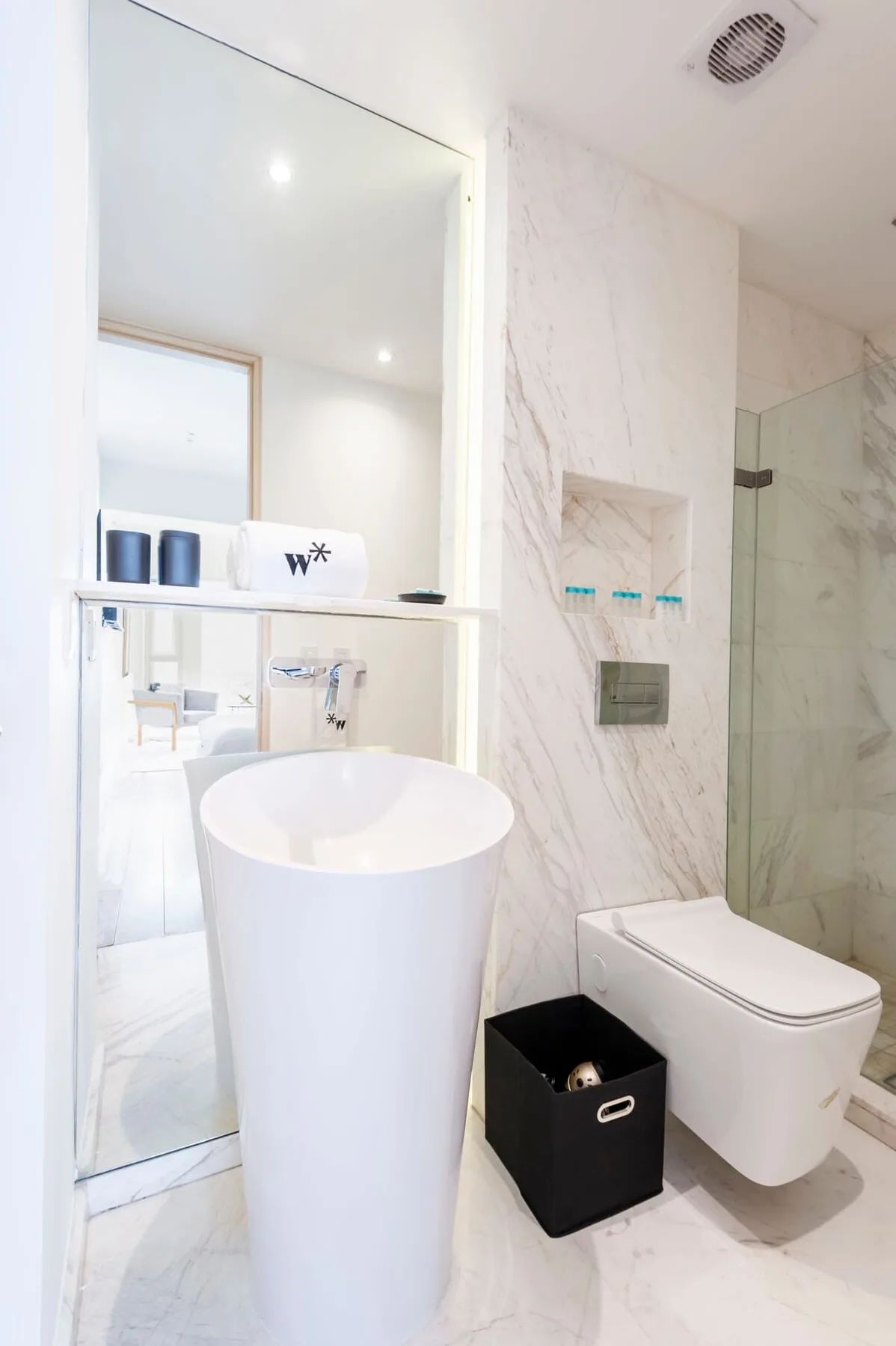 Deluxe 2BR w/ Pool & View in Condesa