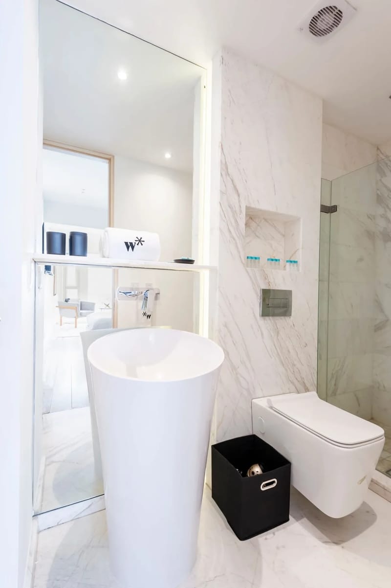 Deluxe 2BR w/ Pool & View in Condesa