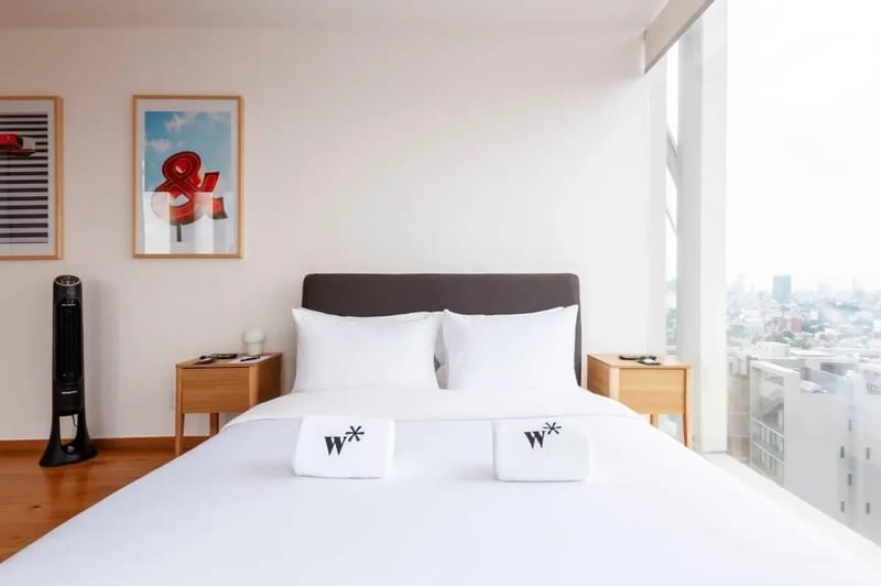 Deluxe 2BR w/ Pool & View in Condesa