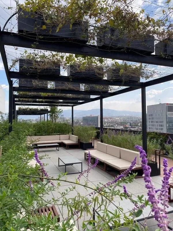 Deluxe 2BR w/ Pool & View in Condesa