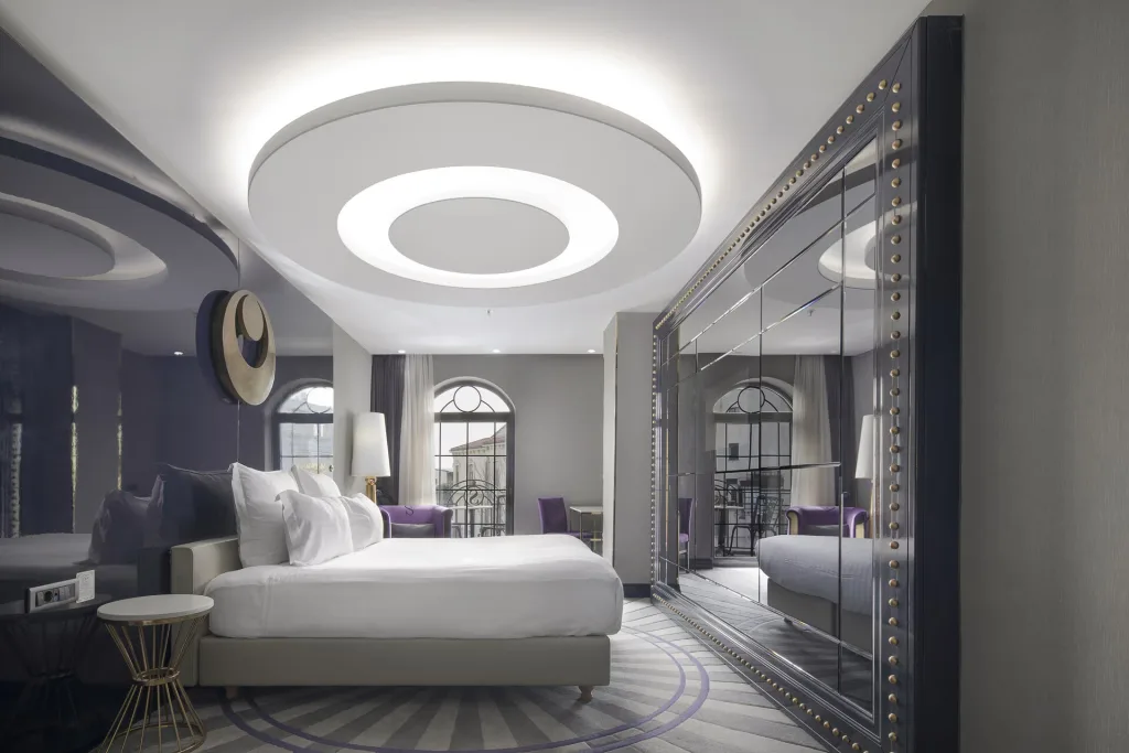 Habitación Deluxe con cama doble o dos camas individuales y balcón