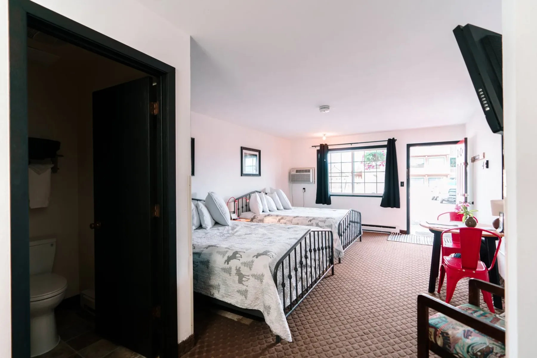 Chalet Inn