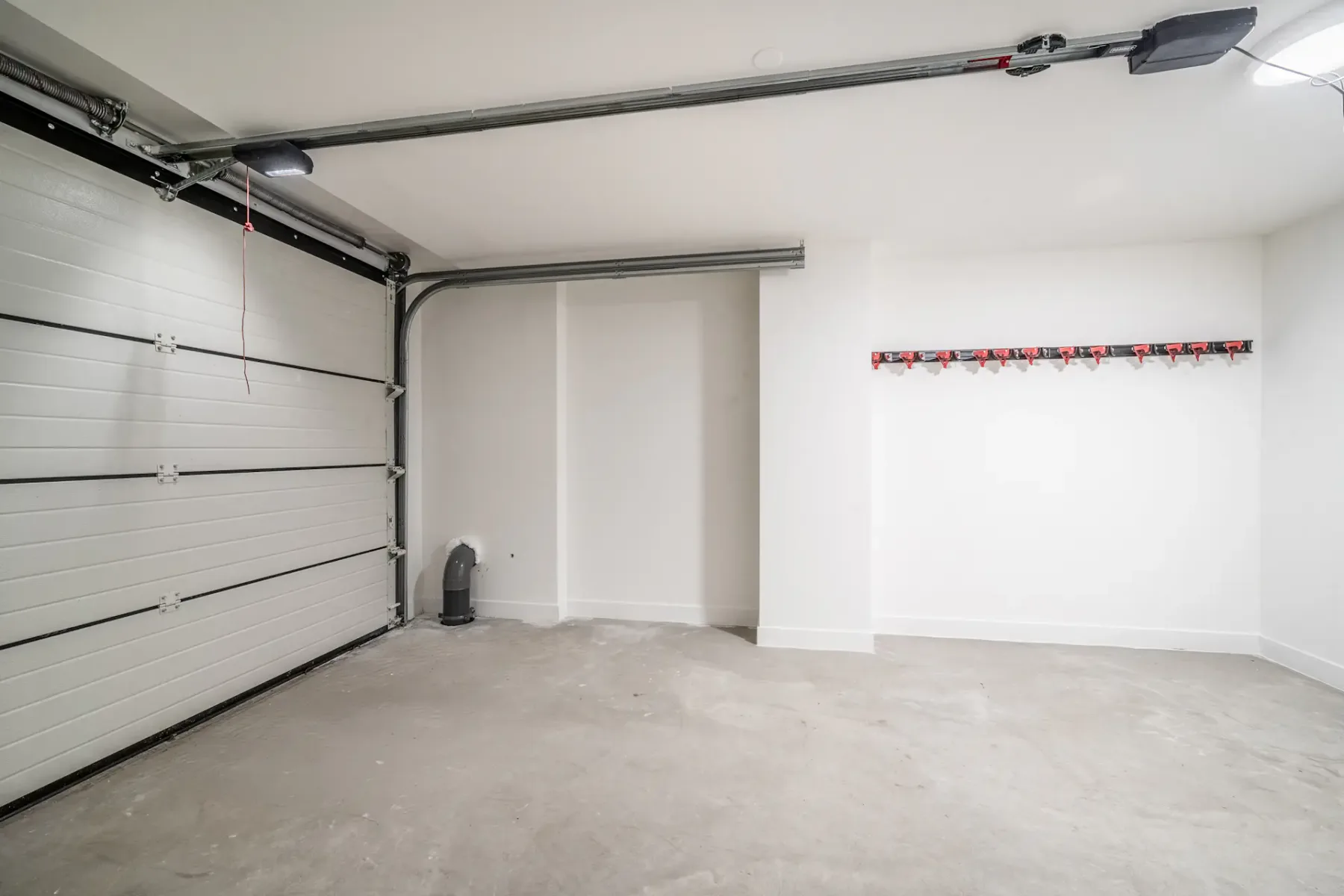 Garage indoor parking Chalet Ikigai