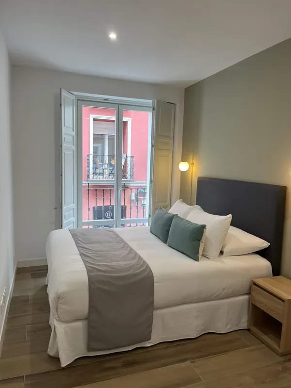 Impressive 3BR Sunny Terrace in Chueca