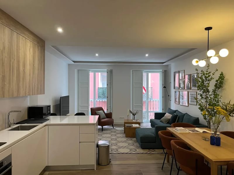 Impressive 3BR Sunny Terrace in Chueca