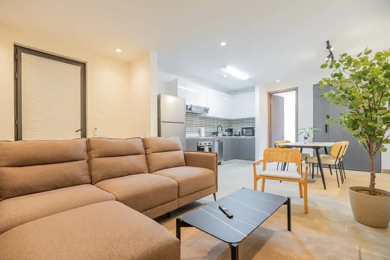 Luxury 1BR in Casco Antiguo w/ Balcony