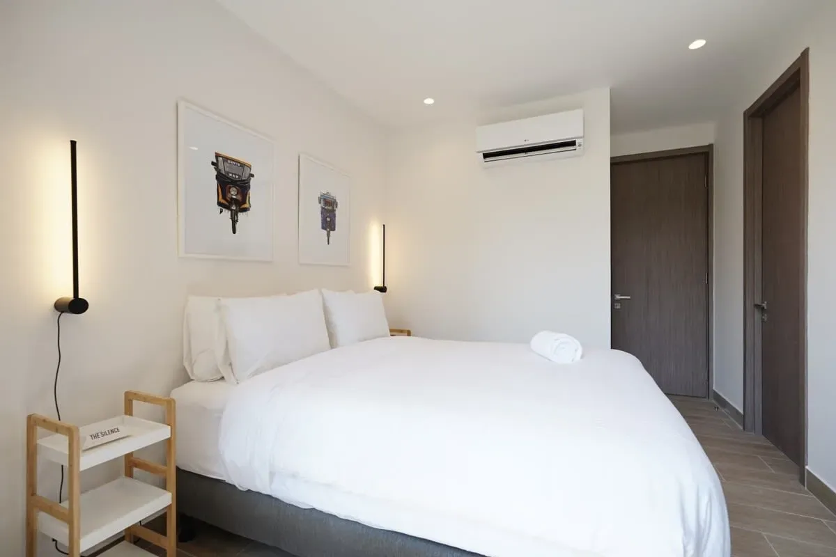 Luxury 1BR in Casco Antiguo w/ Balcony