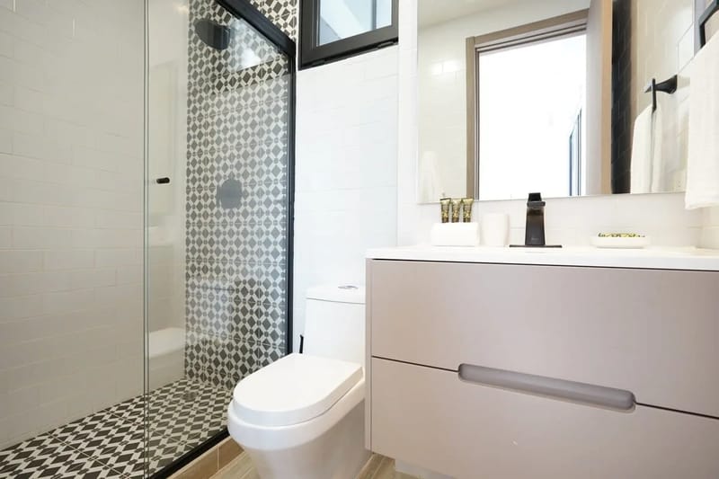 Luxury 1BR in Casco Antiguo w/ Balcony