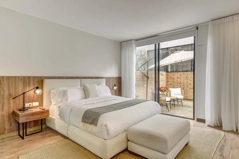 Deluxe 1BR Duplex in El Virrey w/ Terrace